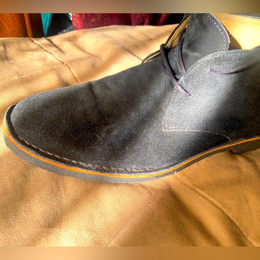 Chukka Boot ! (Suede) Like New - image 1